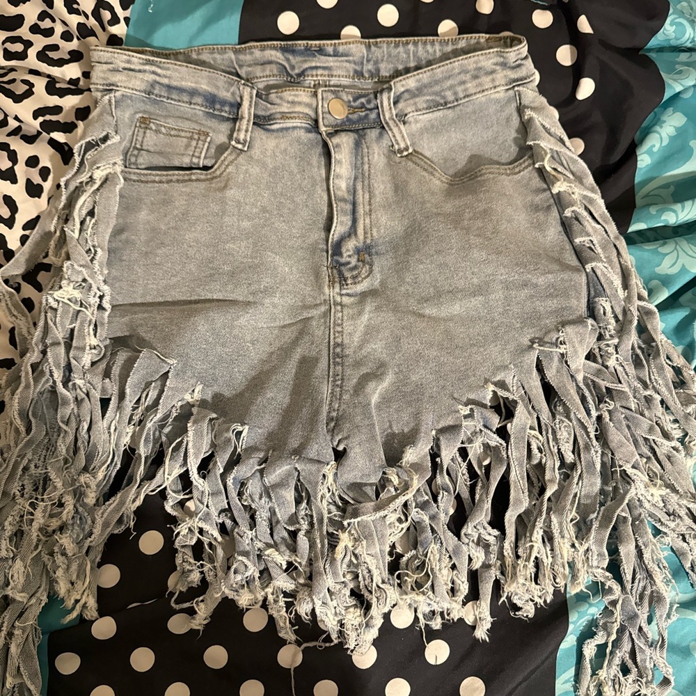 Light Wash Distressed Fringe Denim Shorts